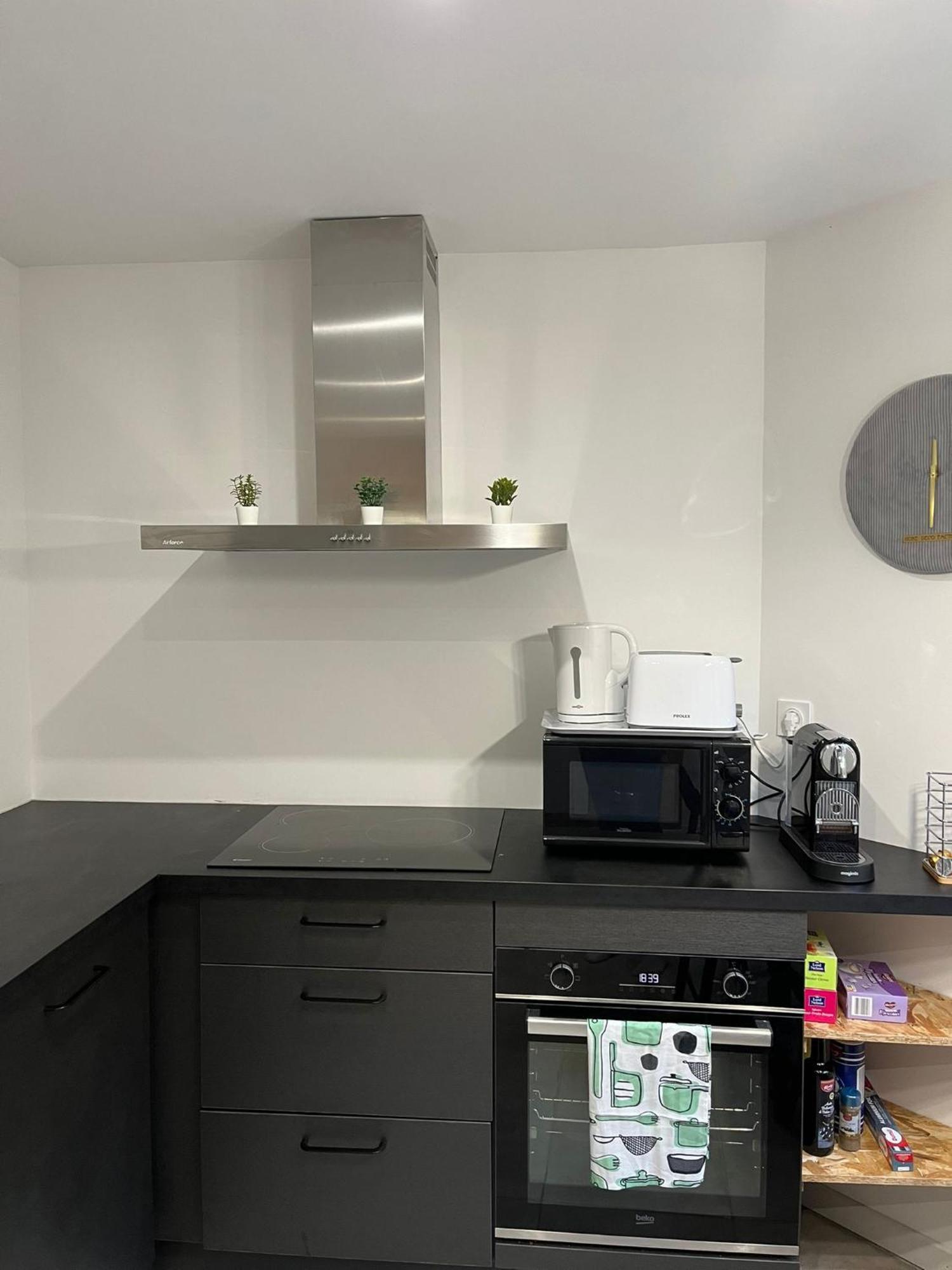 Gite Le Charme Citadin 55 M² Avec Exterieur Valenciennes Esterno foto