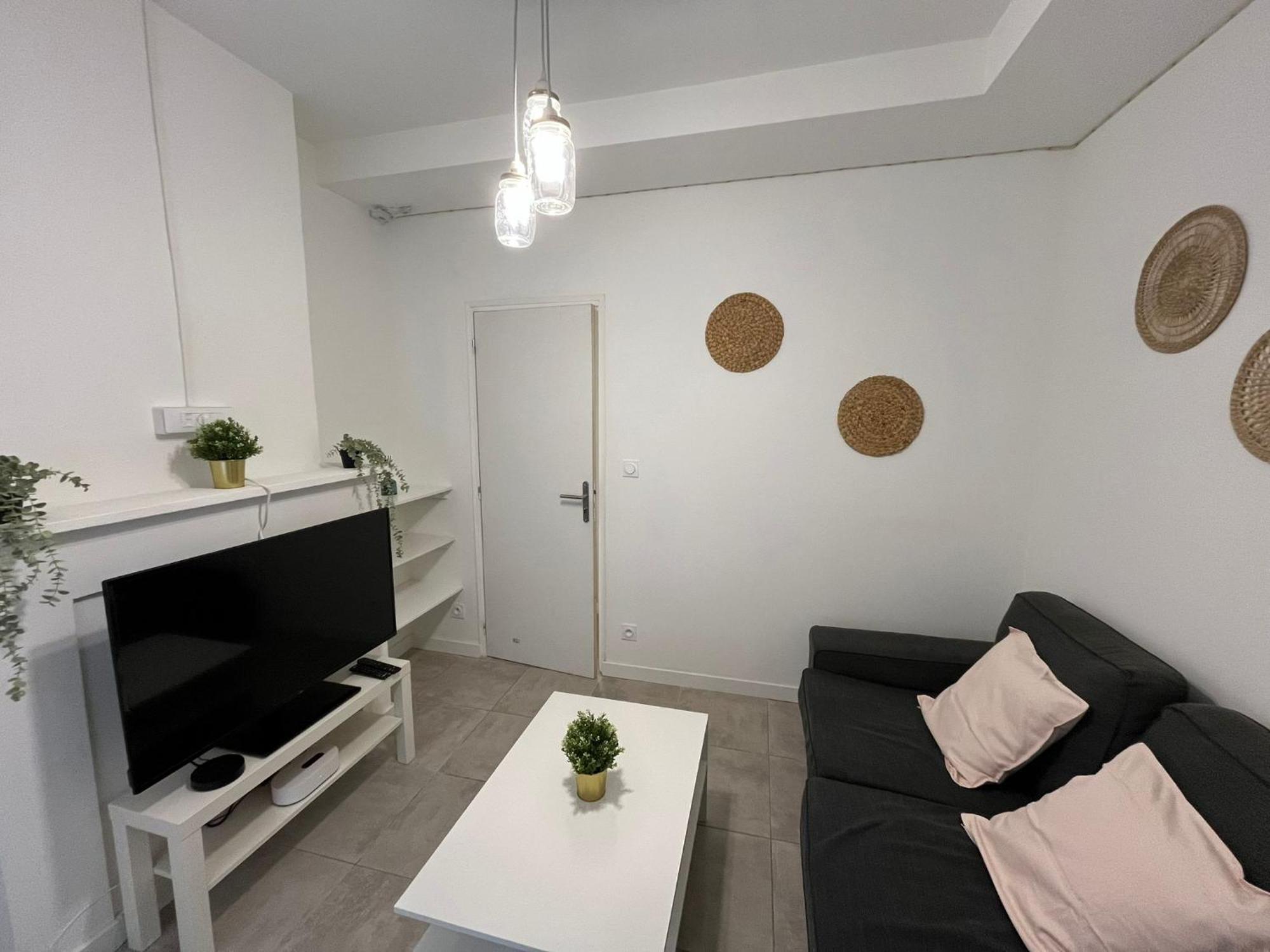 Gite Le Charme Citadin 55 M² Avec Exterieur Valenciennes Esterno foto